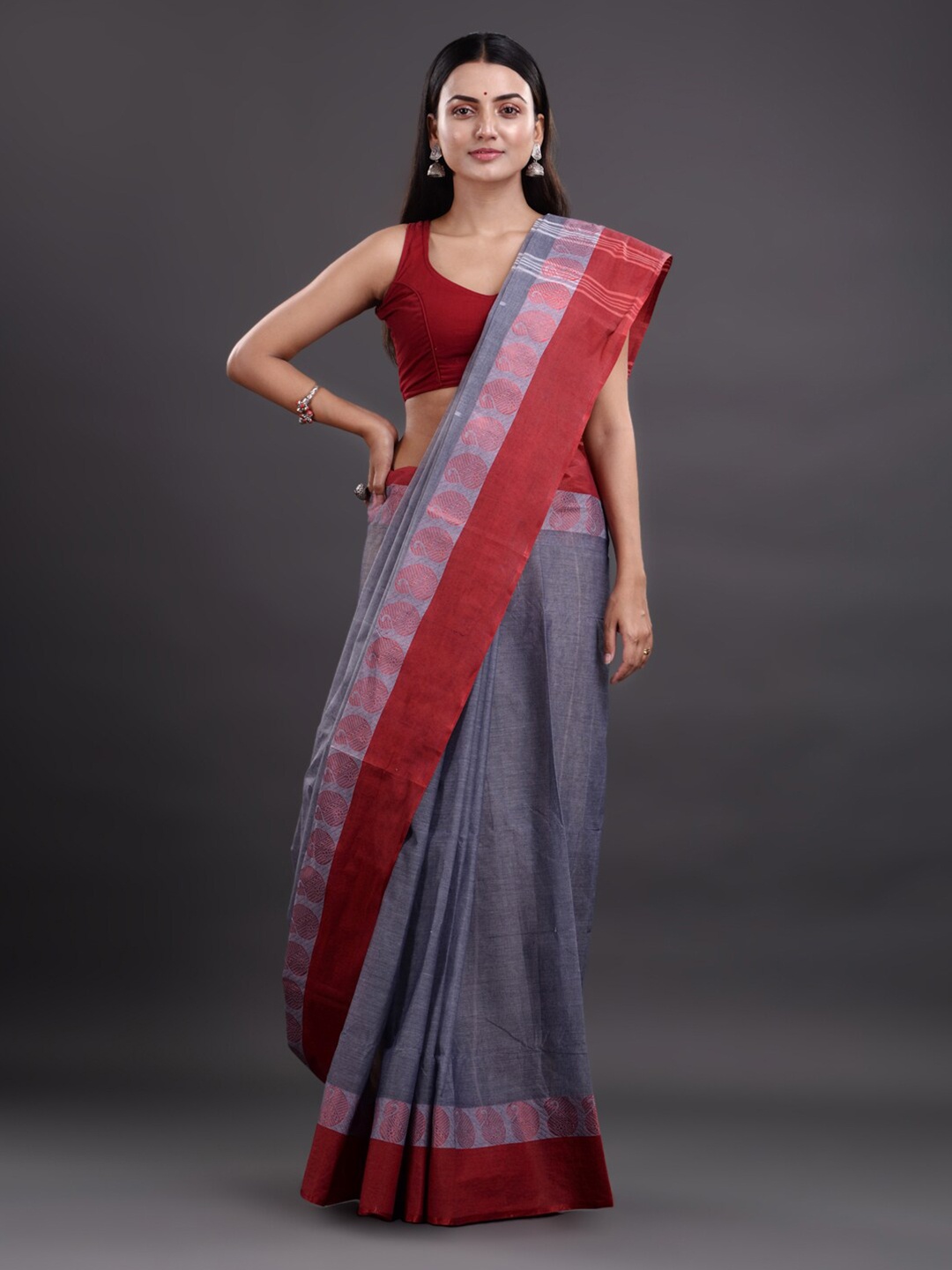 

Mitera Red & Grey Pure Cotton Taant Saree