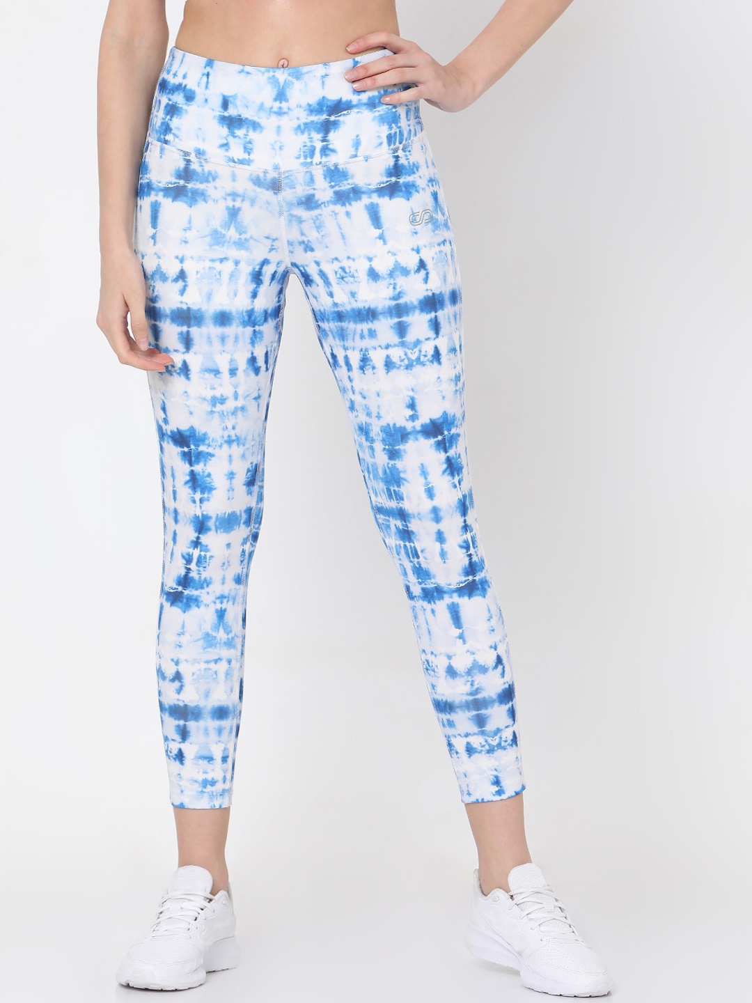 

Silvertraq Women Blue & White Self Design Leggings