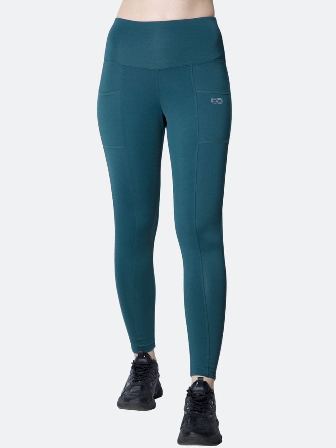 

Silvertraq Women Green Solid Anti Odor Sports Leggings