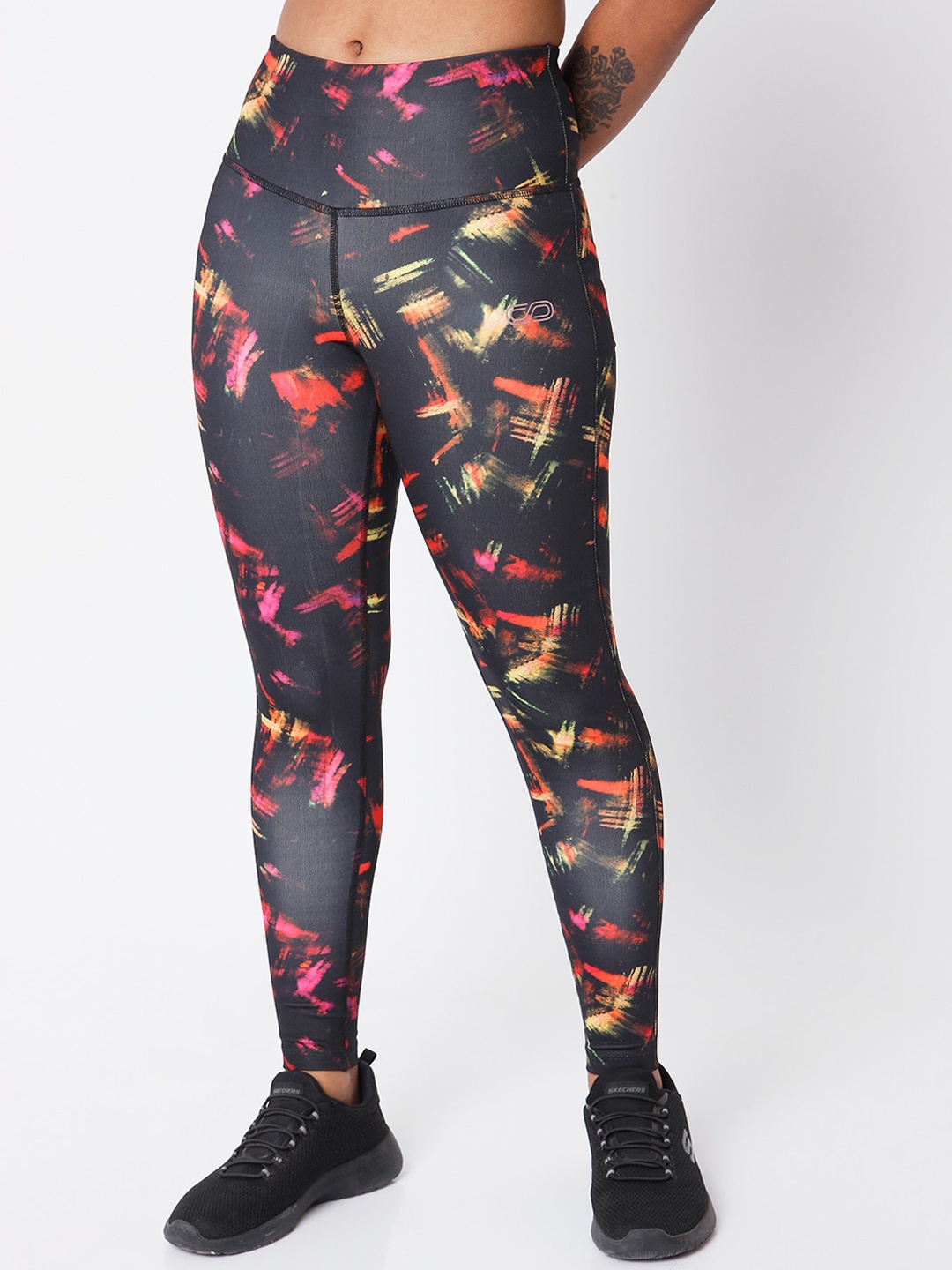 

Silvertraq Women Grey Tie Dye Printed Recycled PET Anti-Odour Leggings
