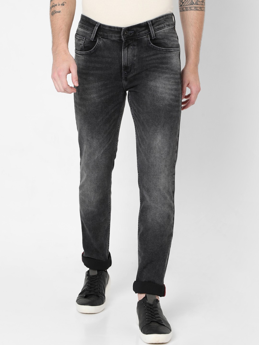 

Mufti Men Black Heavy Fade Stretchable Jeans