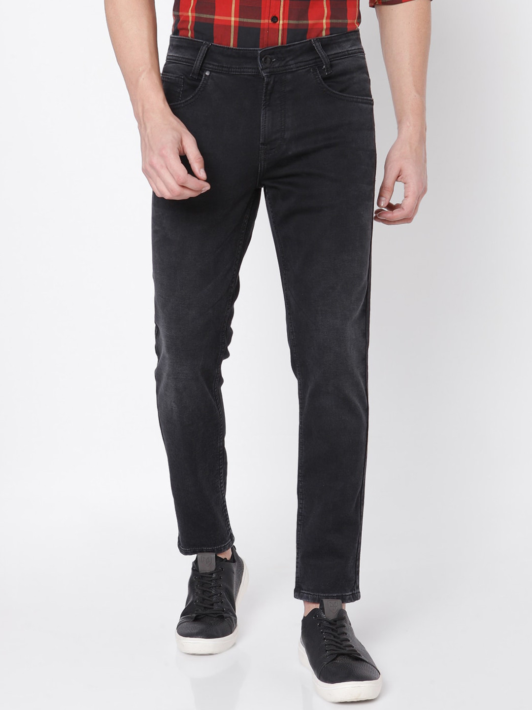 

Mufti Men Black Slim Fit Light Fade Stretchable Jeans