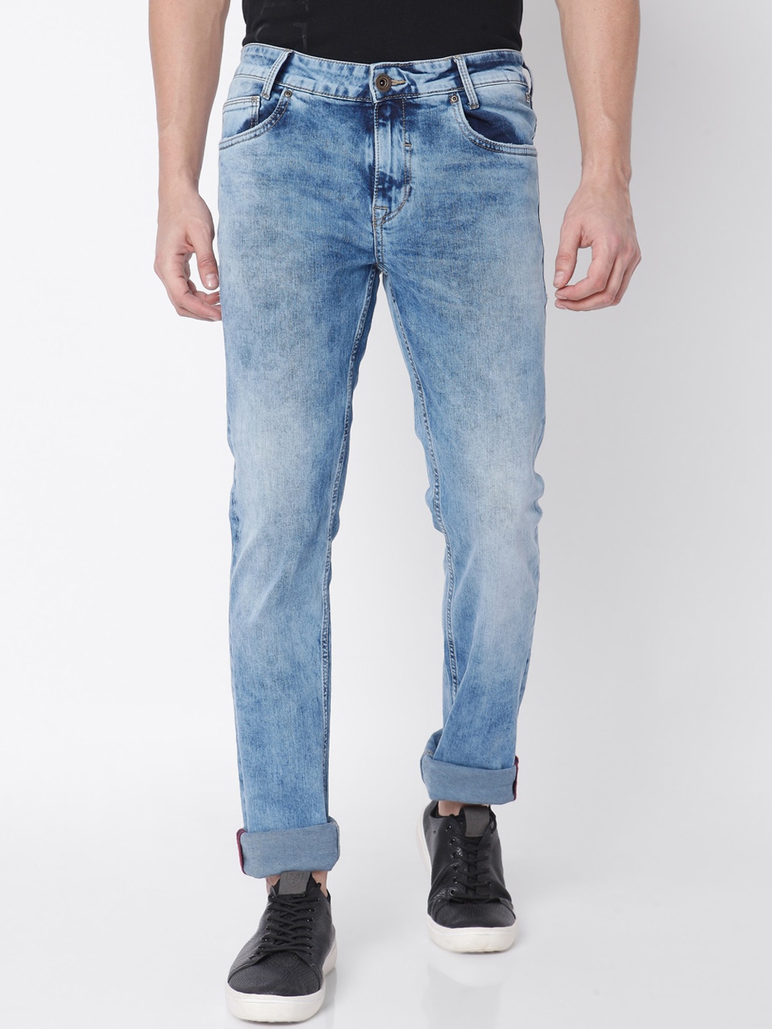 

Mufti Men Blue Slim Fit Heavy Fade Stretchable Jeans