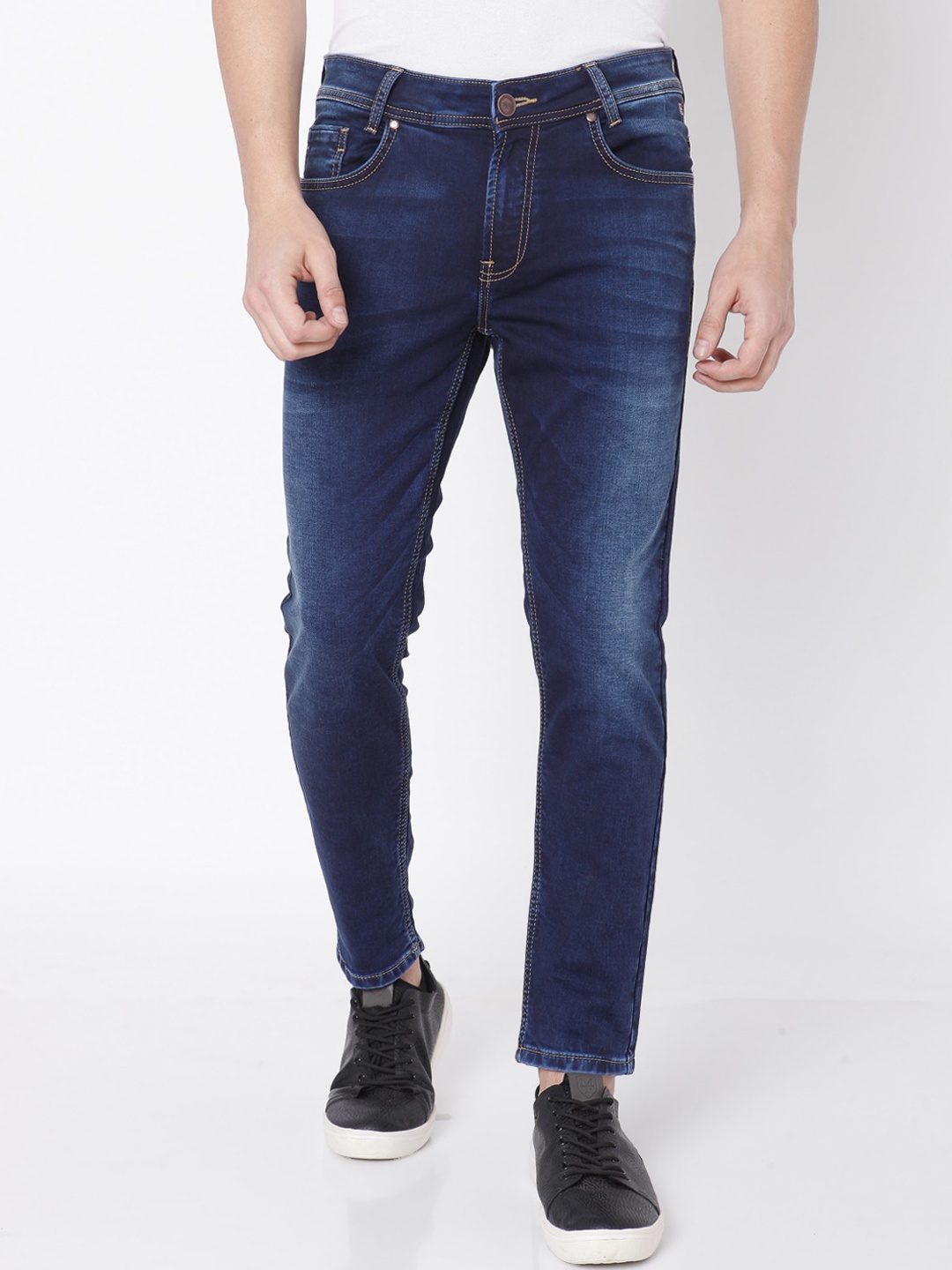 

Mufti Men Blue Slim Fit Heavy Fade Stretchable Jeans