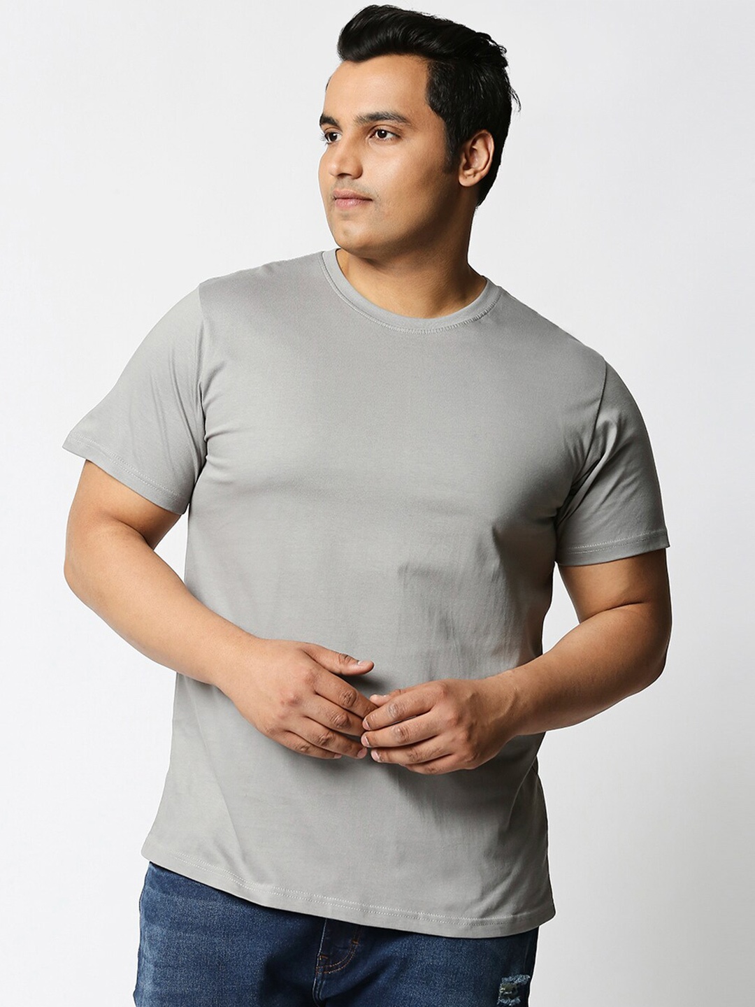 

Bewakoof Plus Men Grey Cotton T-shirt