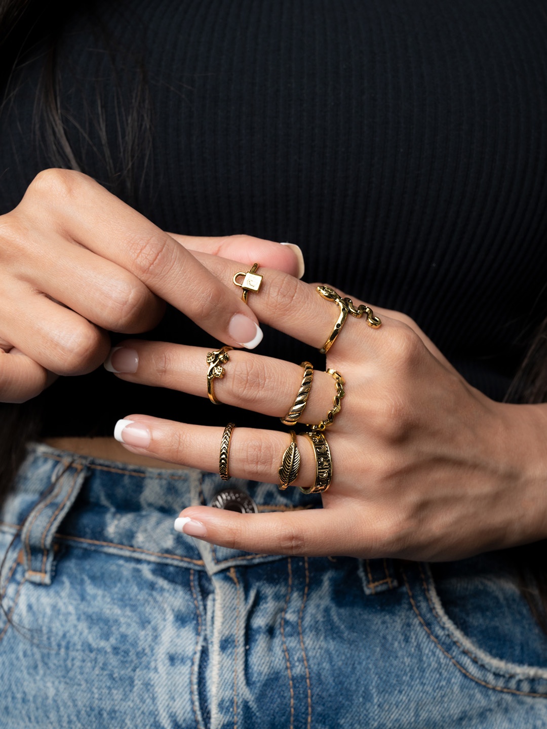 

WHITE LIES Women Set Of 7 Gold-Toned Finger Ring