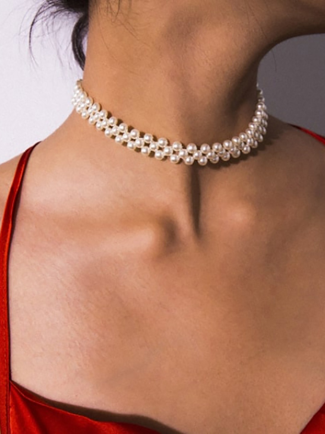 

WHITE LIES White Pearl Beaded Choker Necklace