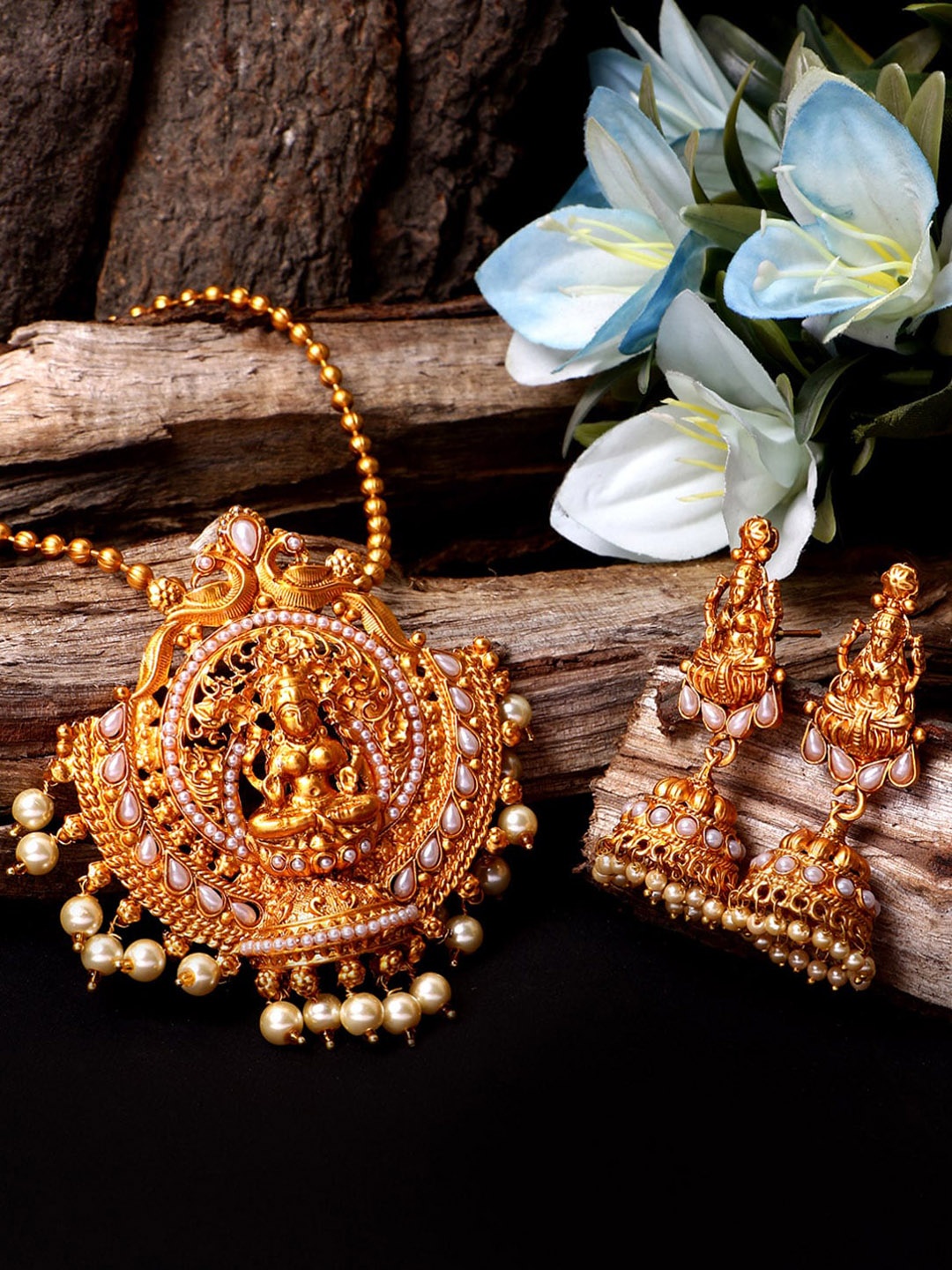 

ANIKAS CREATION Gold-Plated White Beaded Temple Jewellery Set