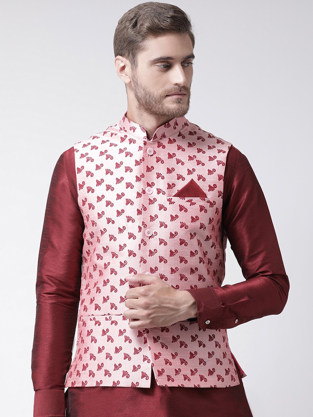 

DEYANN Men Peach-Coloured & Red Printed Woven Nehru Jacket