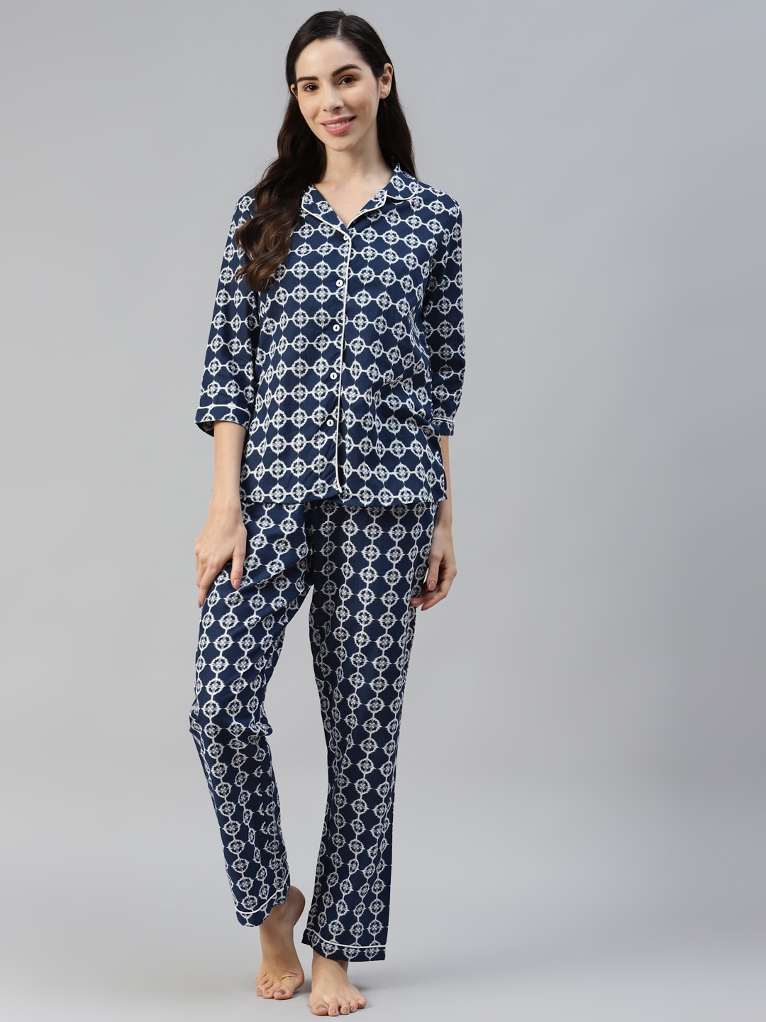 

Fusion Threads Women Navy Blue & White Pure Cotton Printed Night suit