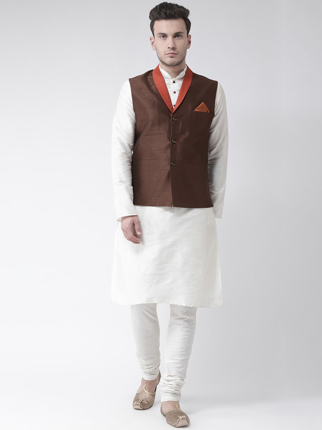 

DEYANN Men Brown Dupion Silk Kurta with Pyjamas
