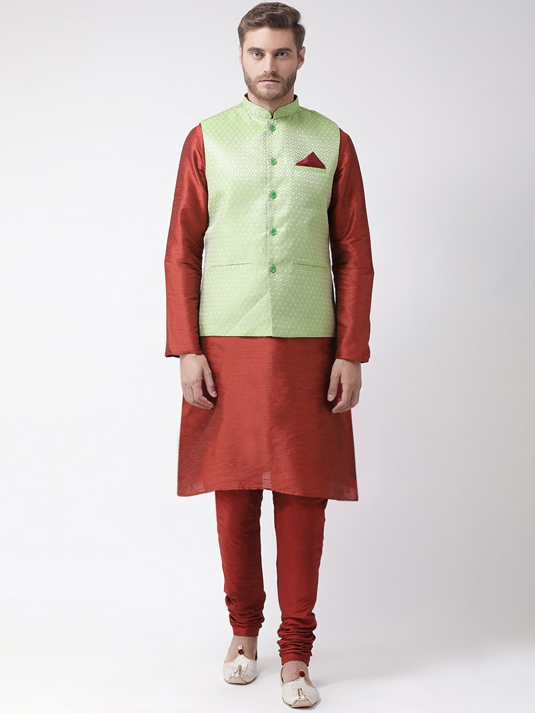 

DEYANN Men Green Dupion Silk Kurta with Churidar