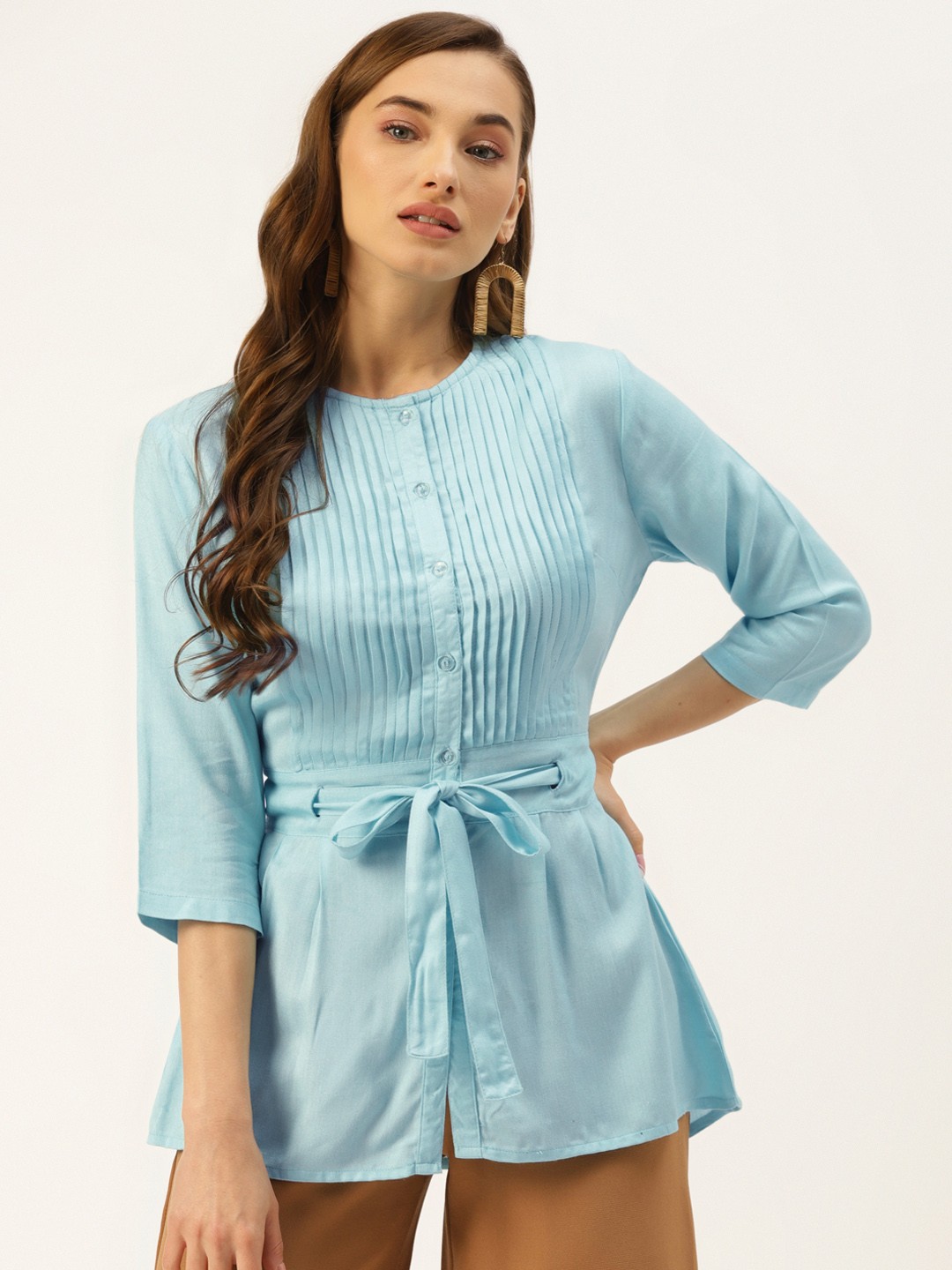 

Alsace Lorraine Paris Turquoise Blue Accordian Pleated Top