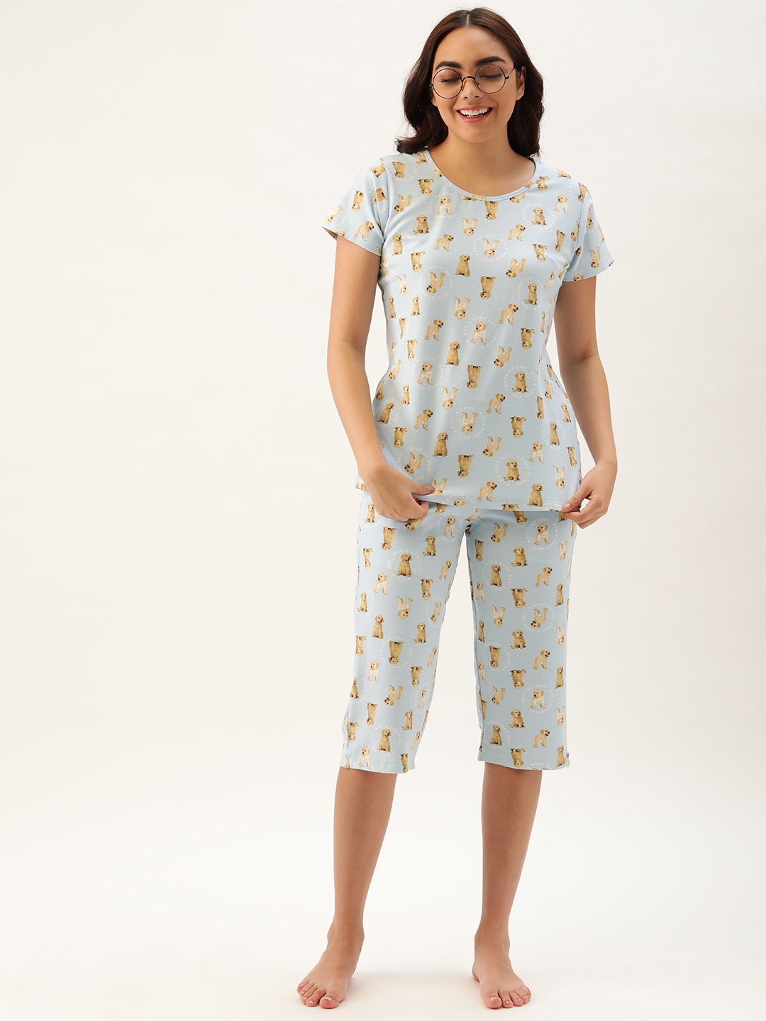 

Clt.s Women Blue & Beige Printed Capri Set