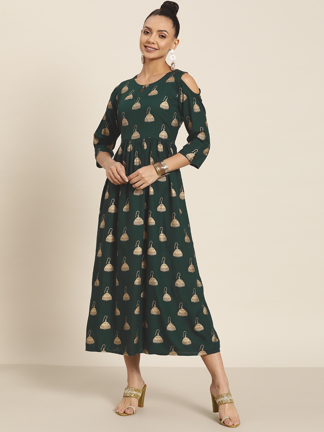 

Juniper Women Green & Gold-Toned Ethnic Motifs Print A-Line Maxi Dress