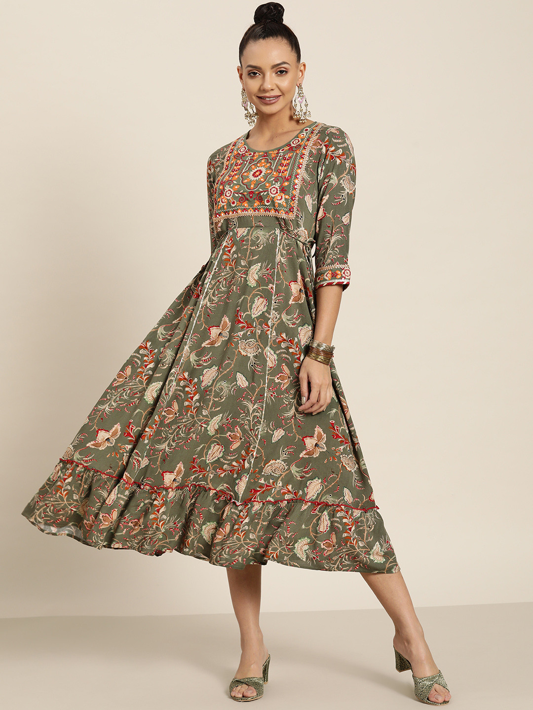 

Juniper Women Green & Red Floral Print Ethnic A-Line Midi Dress