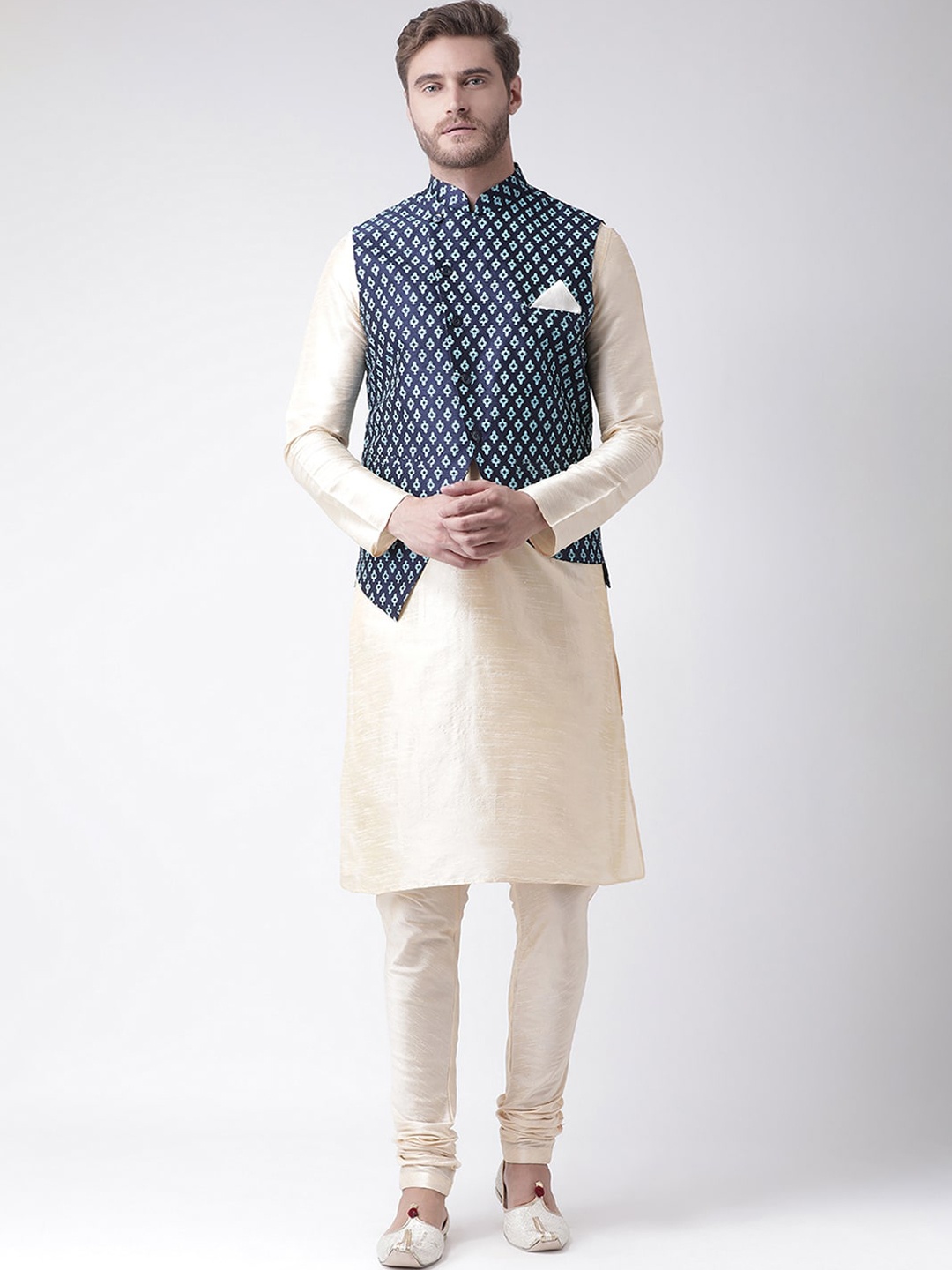 

DEYANN Men Navy Blue Yoke Design Layered Dupion Silk Kurta with Churidar