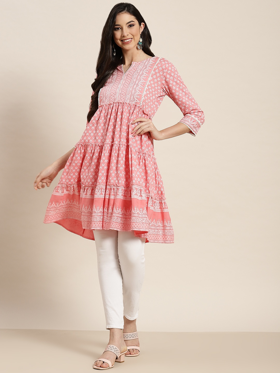 

Juniper Women Dusty Pink & White Ethnic Motifs Printed Tiered A-Line Kurta, Rose
