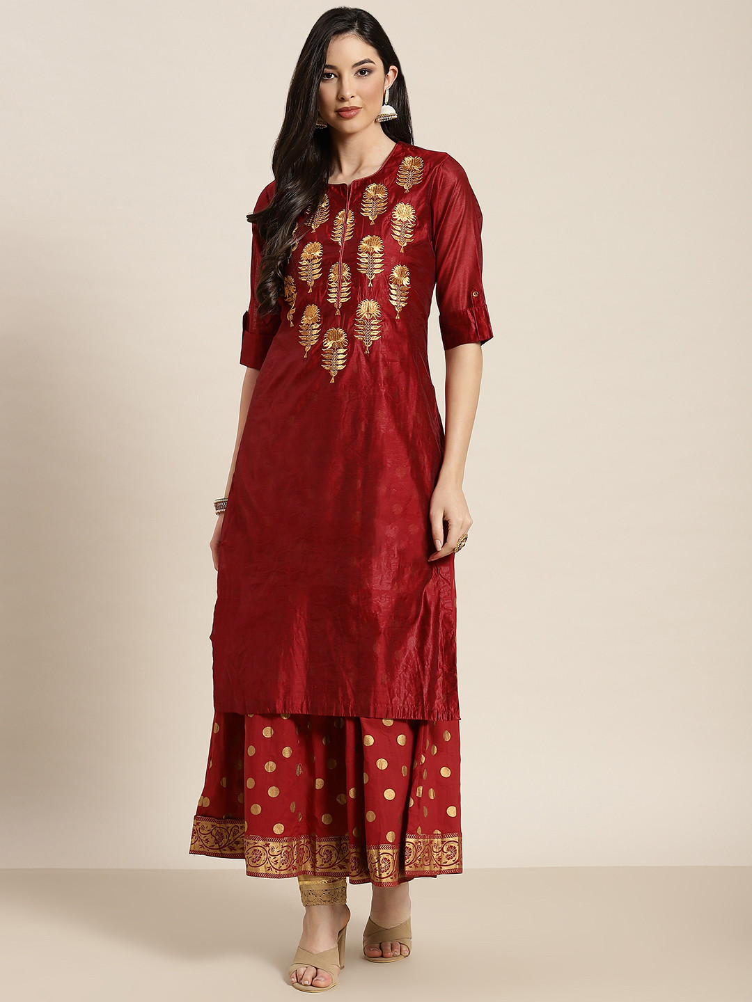 

Juniper Women Maroon & Gold-Toned Ethnic Motifs Yoke Design Kurta