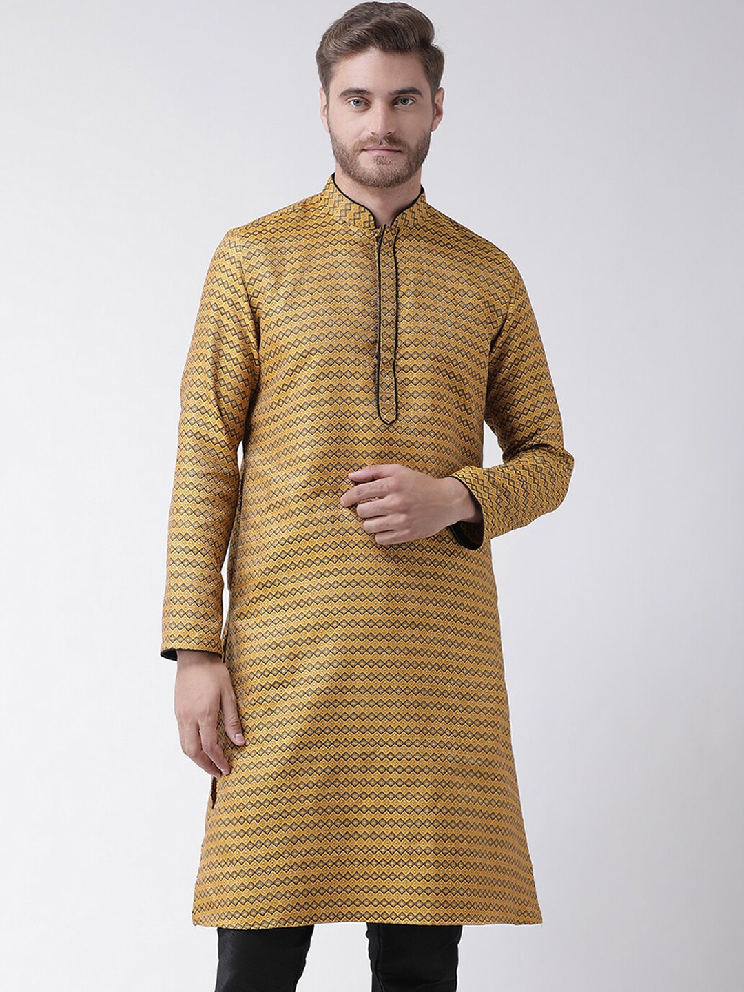 

DEYANN Men Yellow Layered Kurta with Churidar