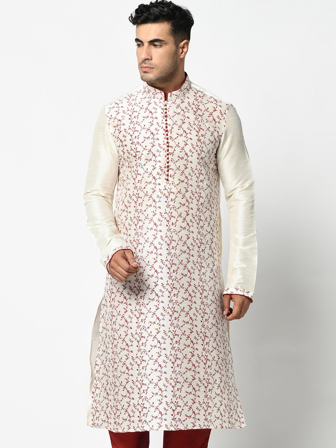 

DEYANN Men Off White Embroidered Dupion Silk Kurta with Pyjamas