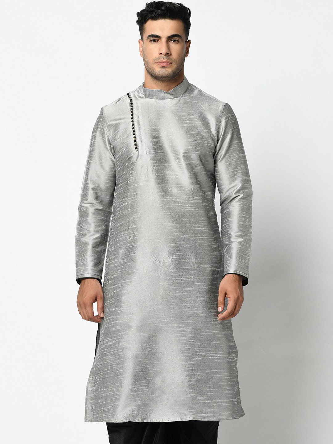 

DEYANN Men Silver-Toned Dupion Silk Kurta with Dhoti Pants