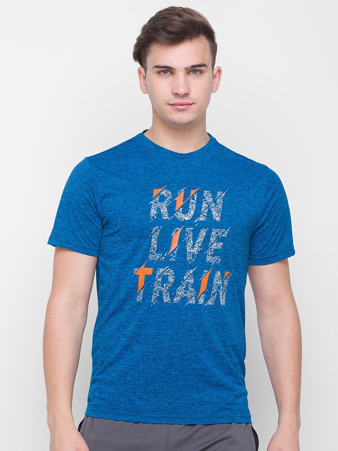 

Globus Men Teal Typography Printed Slim Fit Running T-shirt