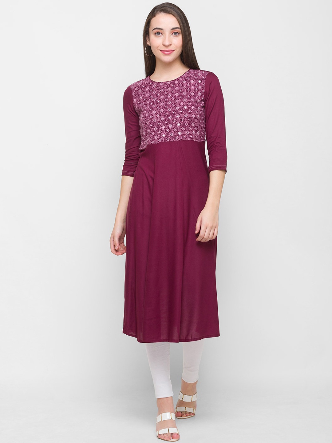 

Globus Women Burgundy Ethnic Motifs Embroidered Mirror Work Kurta