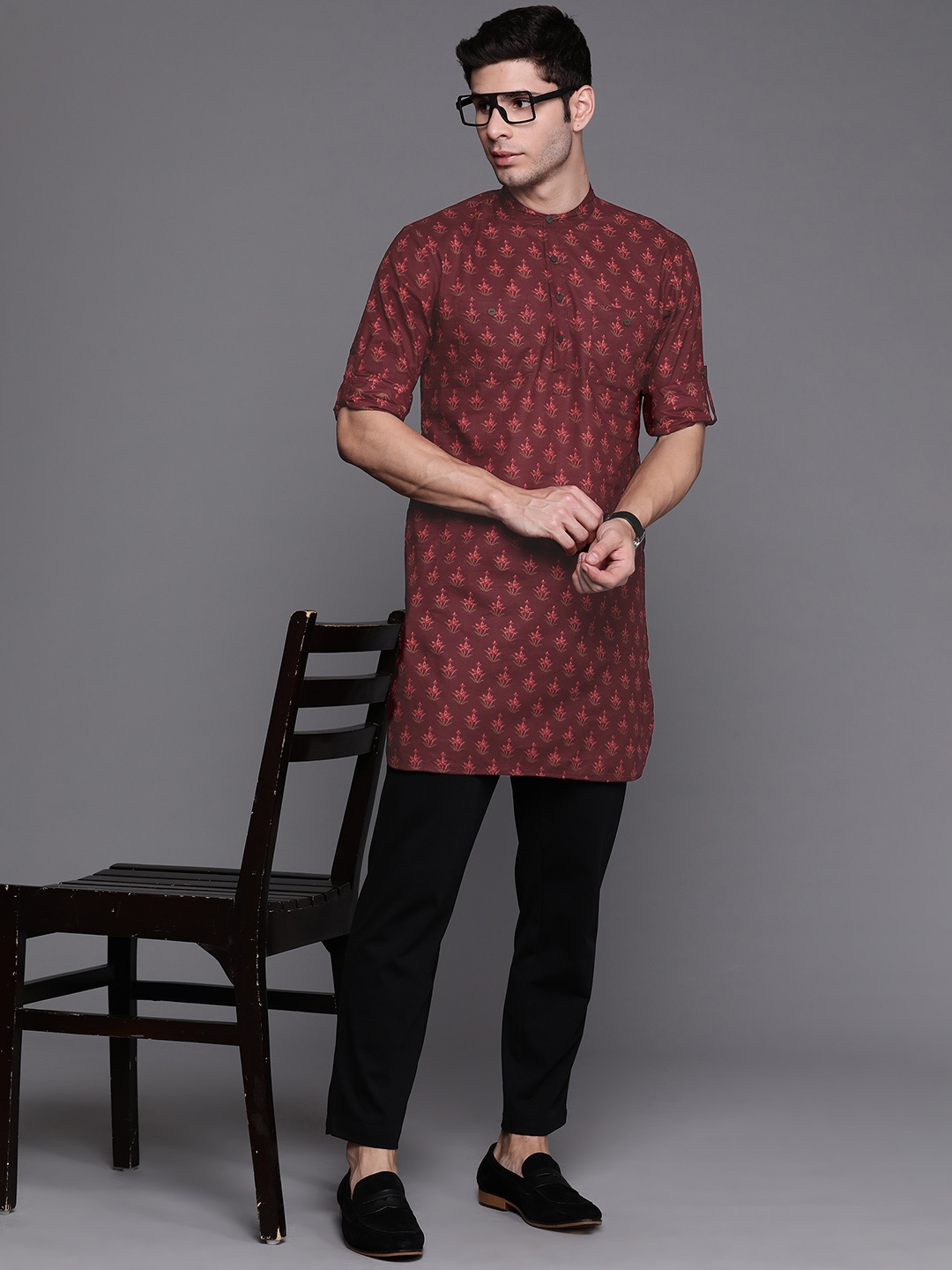 

Indo Era Men Maroon Ethnic Motifs Printed Pure Cotton Kurta