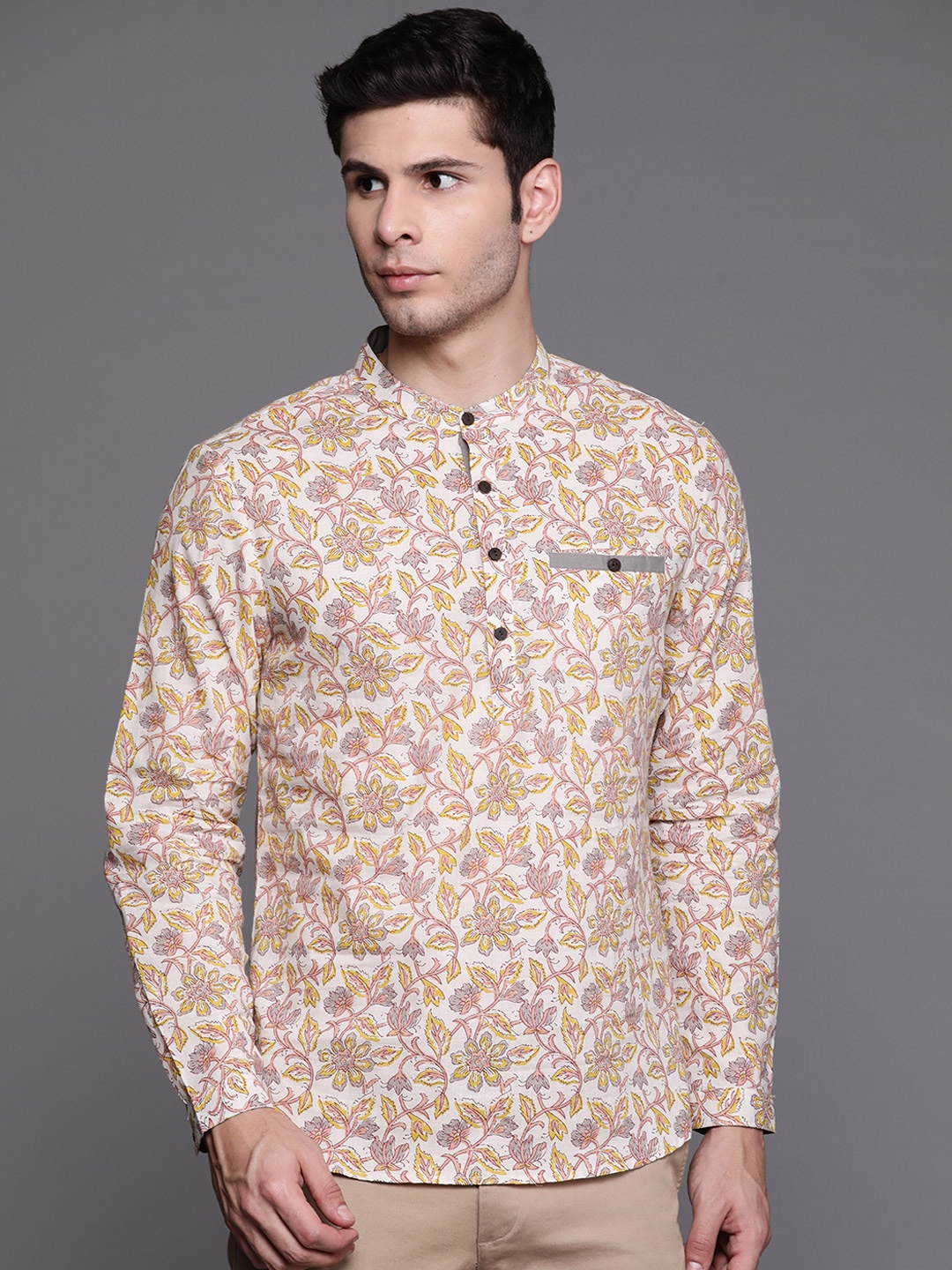 

Indo Era Men Off White & Pink Floral Printed Pure Cotton Kurta