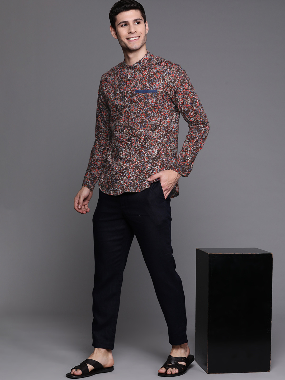 

Indo Era Men Brown & Maroon Paisley Printed Pure Cotton Kurta