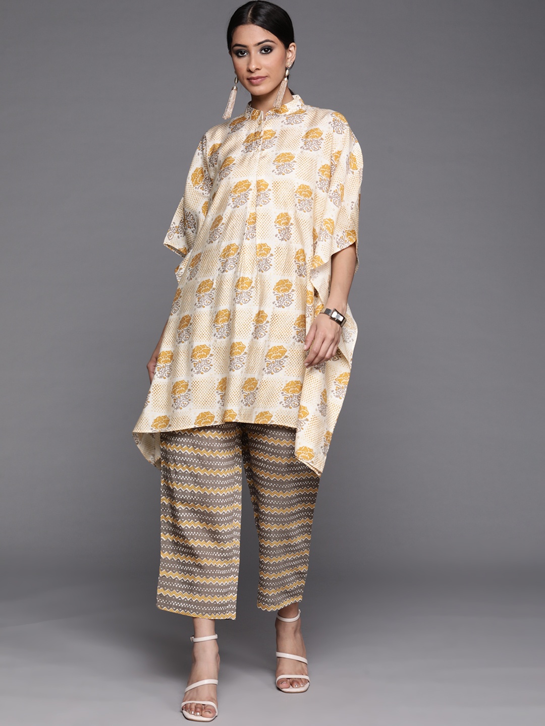 

Libas Women Yellow Floral Printed Kurta with Trousers