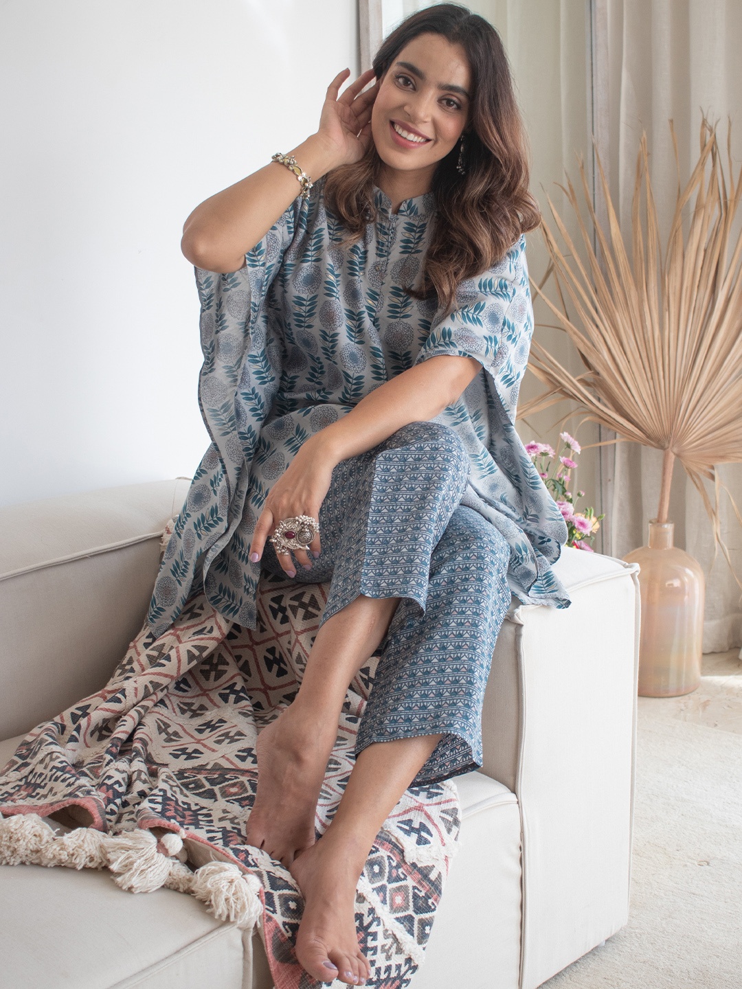 

Libas Women Grey Floral Printed Kurta with Trousers