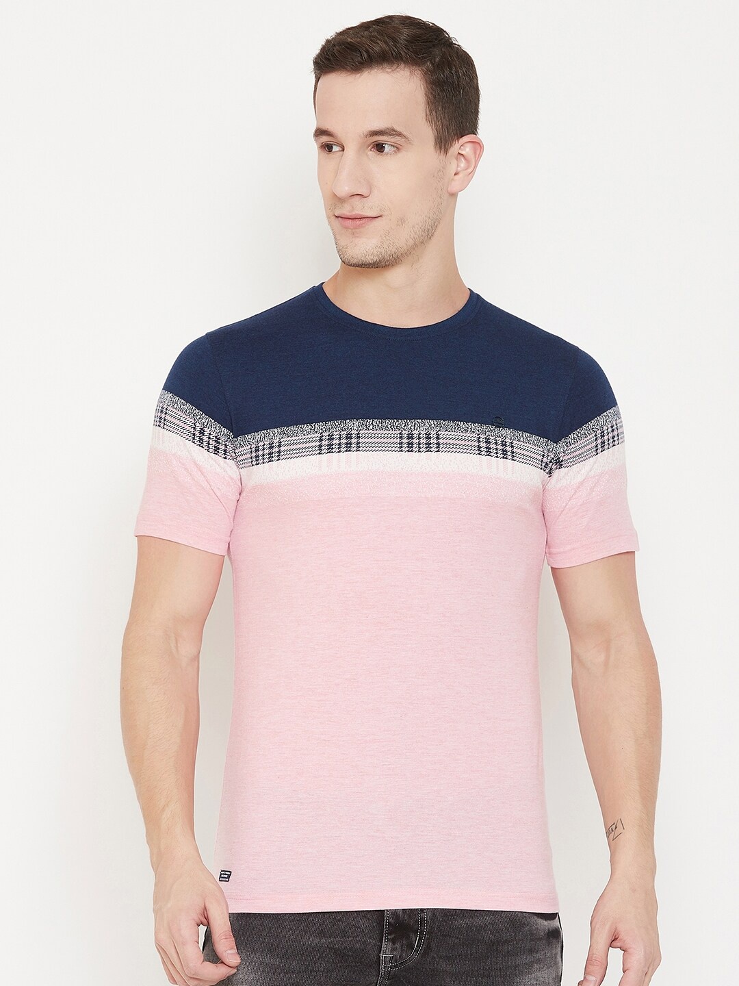

Okane Men Navy Blue Colourblocked T-shirt