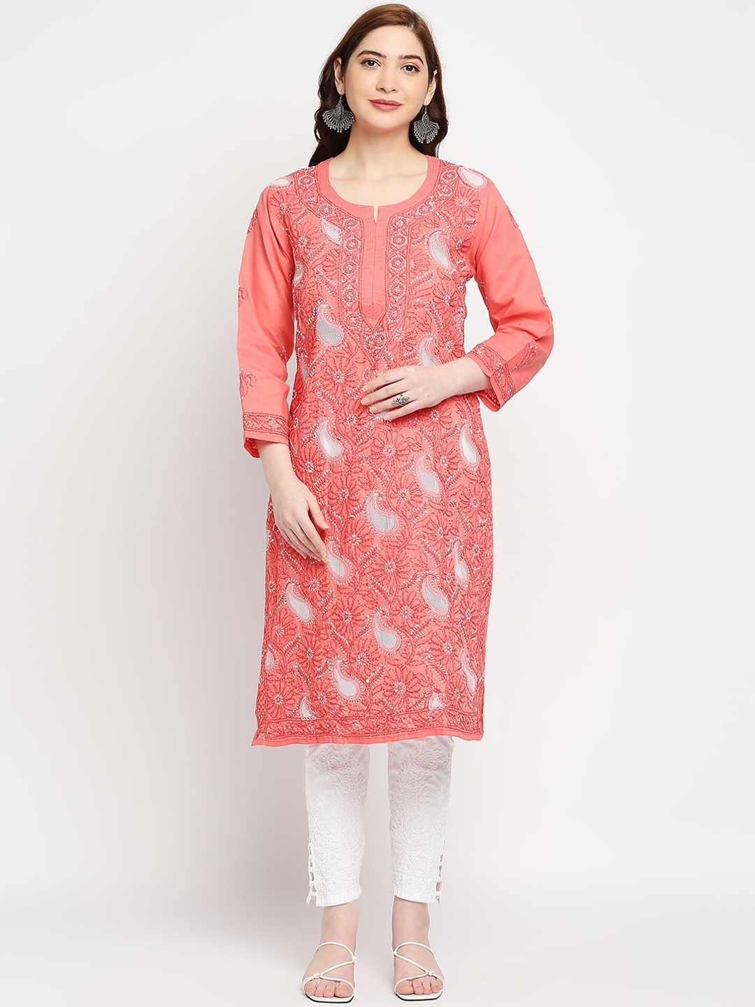 

Indiankala4u Women Red Ethnic Motifs Embroidered Flared Sleeves Chikankari Kurta