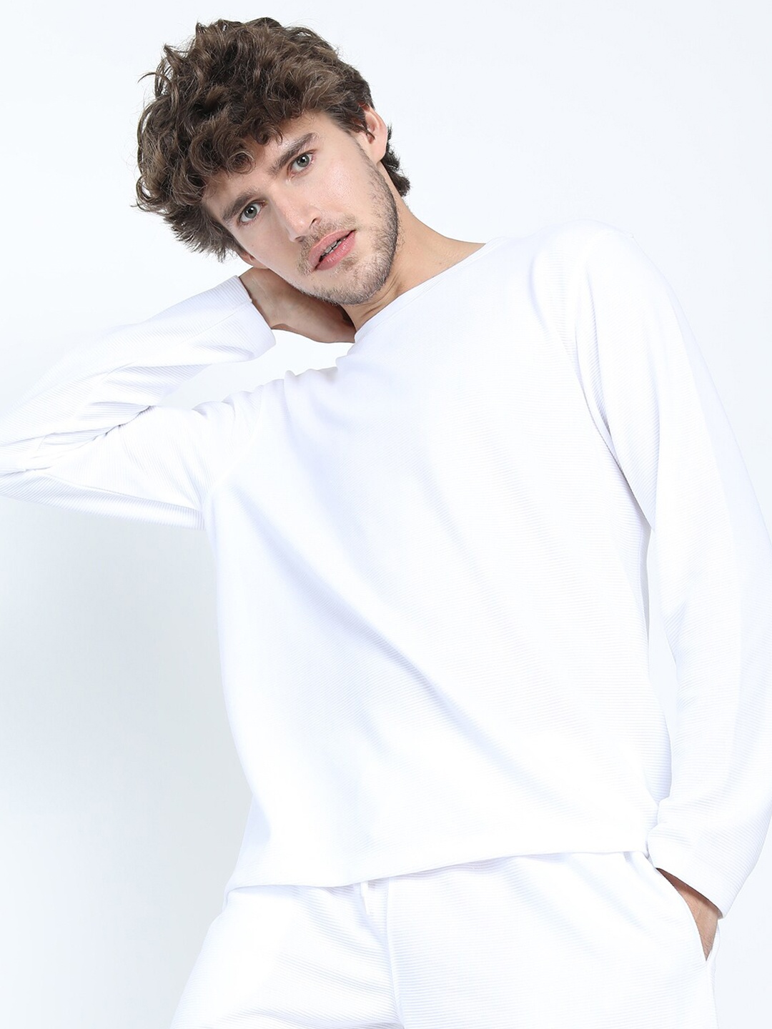 

HIGHLANDER Men White Regular Fit T-shirt
