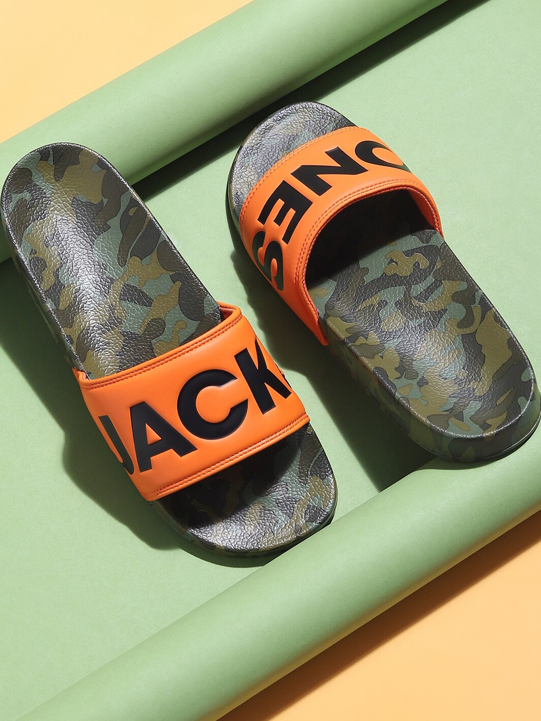 

Jack & Jones Men Orange & Green Printed Sliders