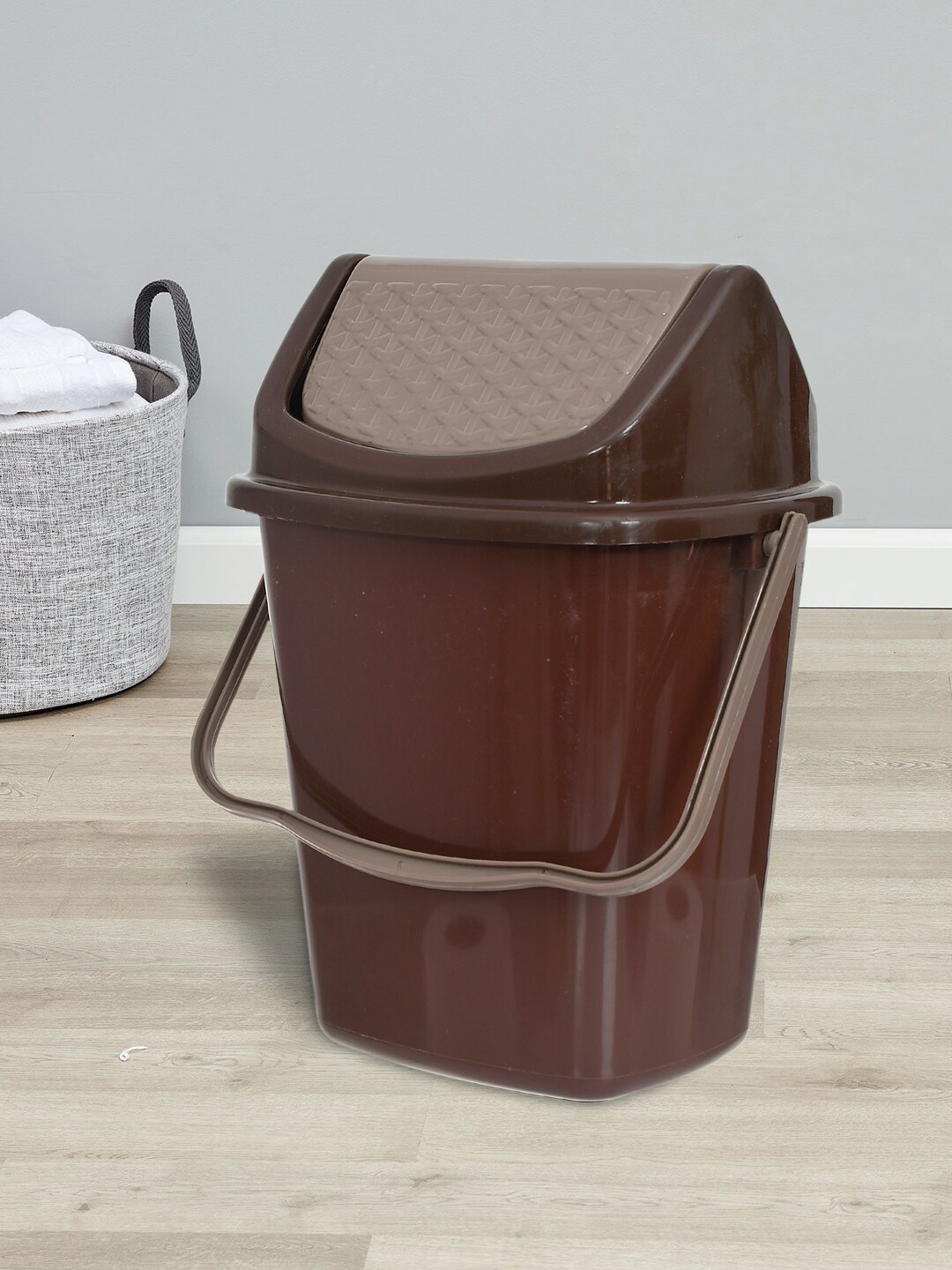 

Kuber Industries Set of 2 Brown & Grey Dustbin With Swing Lid With Handle-7 Liter