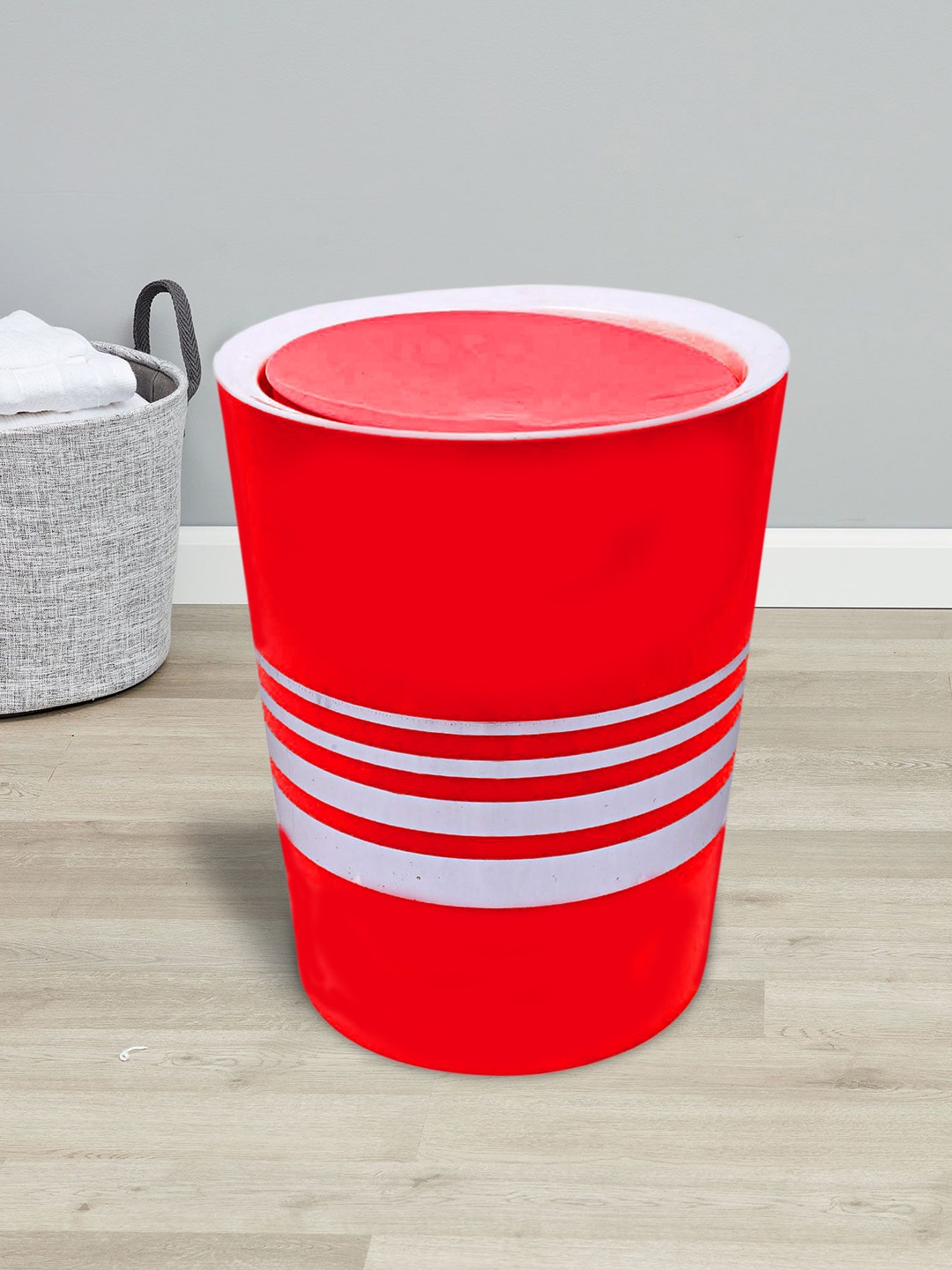 

Kuber Industries Set Of 2 Printed 7L Dustbin With Swing Lid With Handle, Red