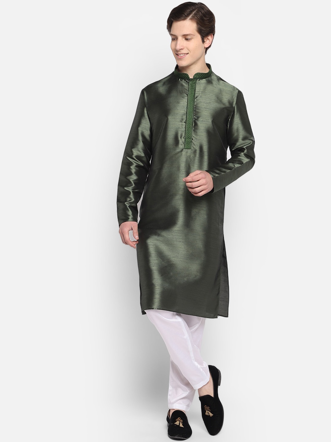 

DEVOILER Men Green Kurta with Pyjamas