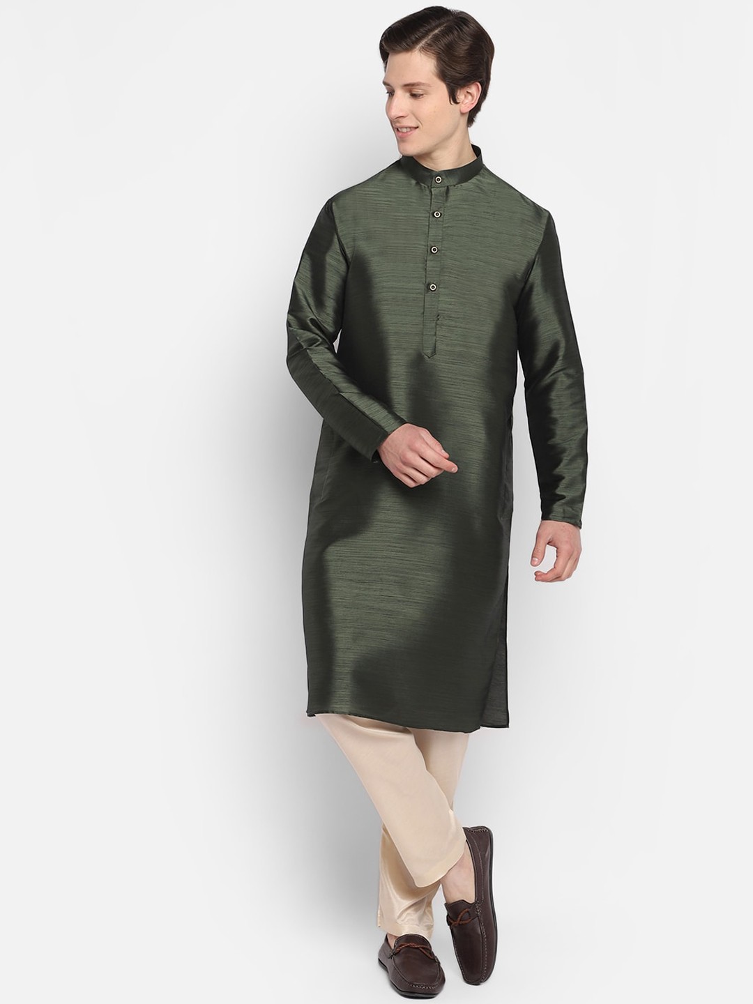

DEVOILER Men Green Kurta with Churidar