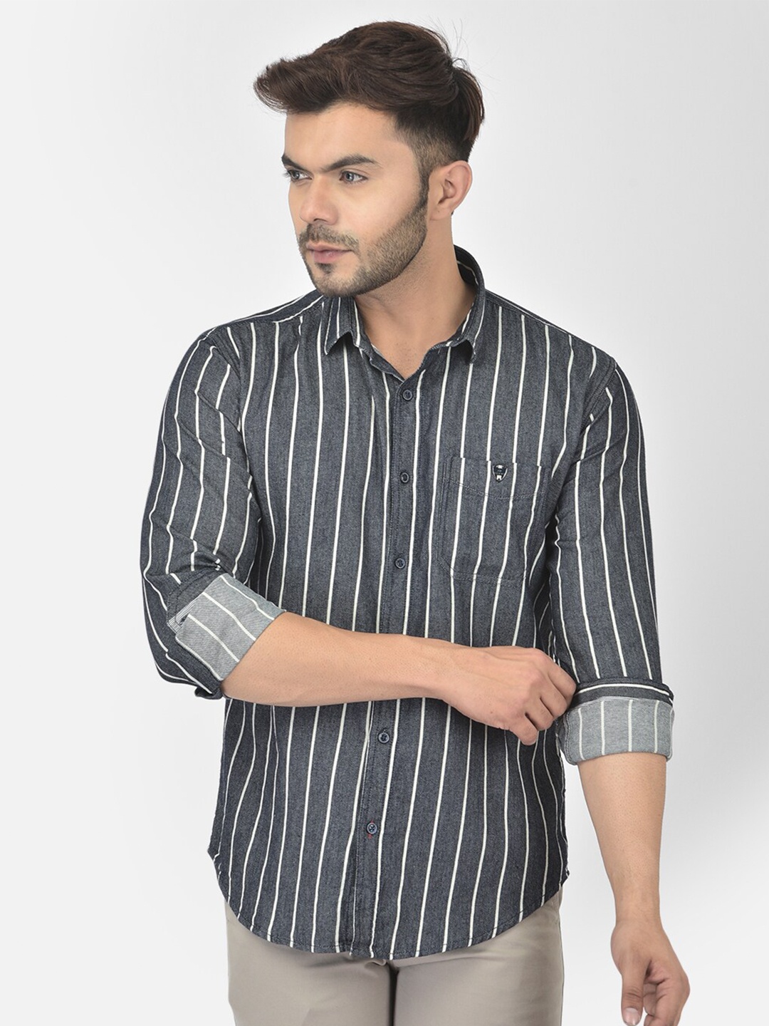 

COBB Men Navy Blue Relaxed Slim Fit Striped Casual Shirt