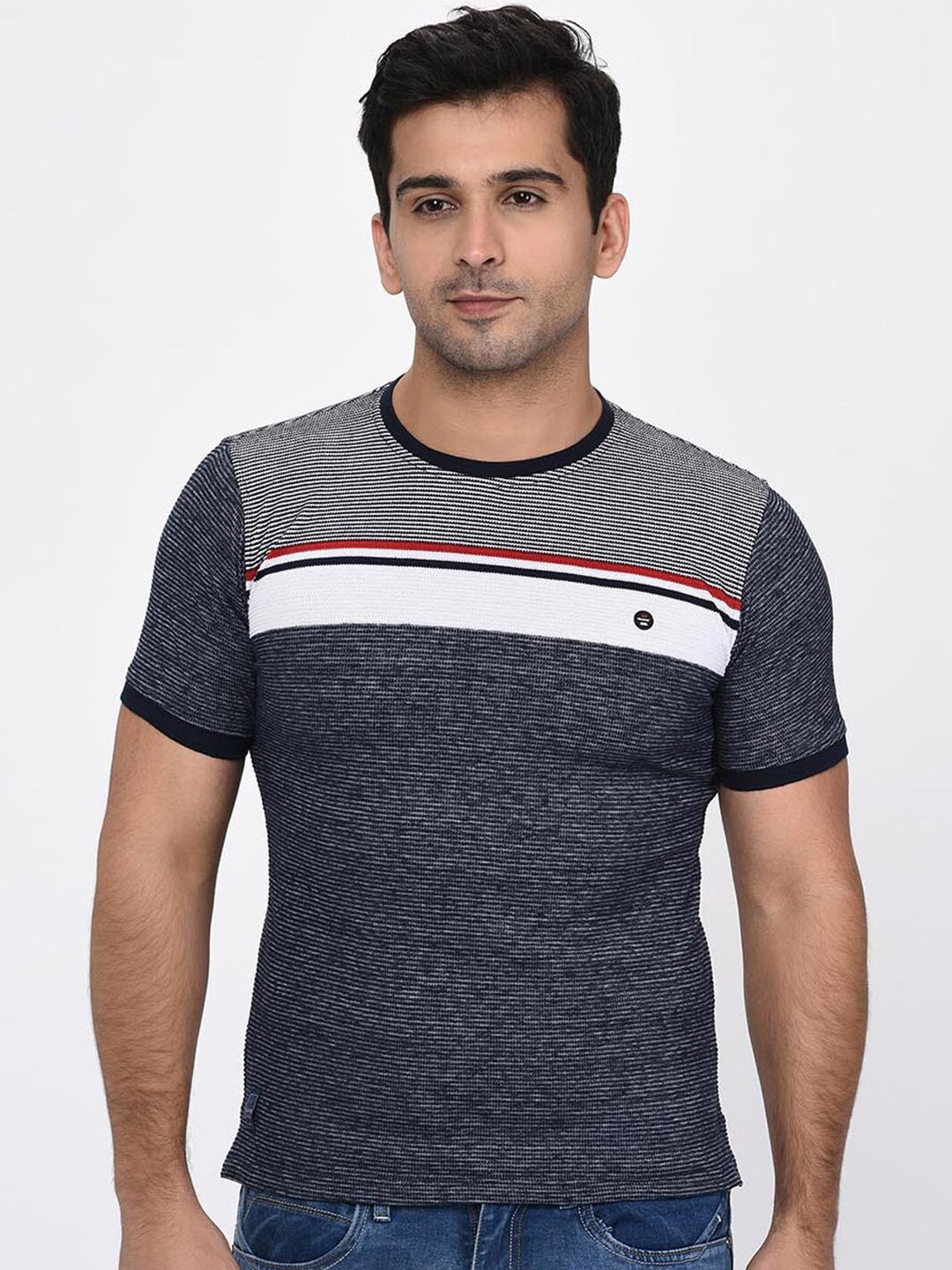 

Okane Men Navy Blue T-shirt