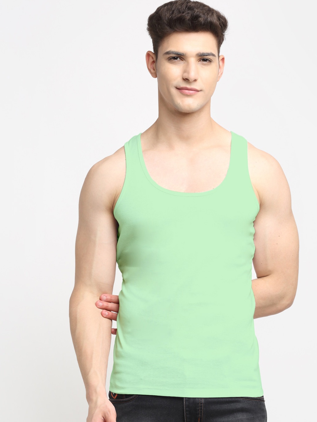 

Friskers Men Sea Green Solid Pure Cotton Tank Innerwear Vest