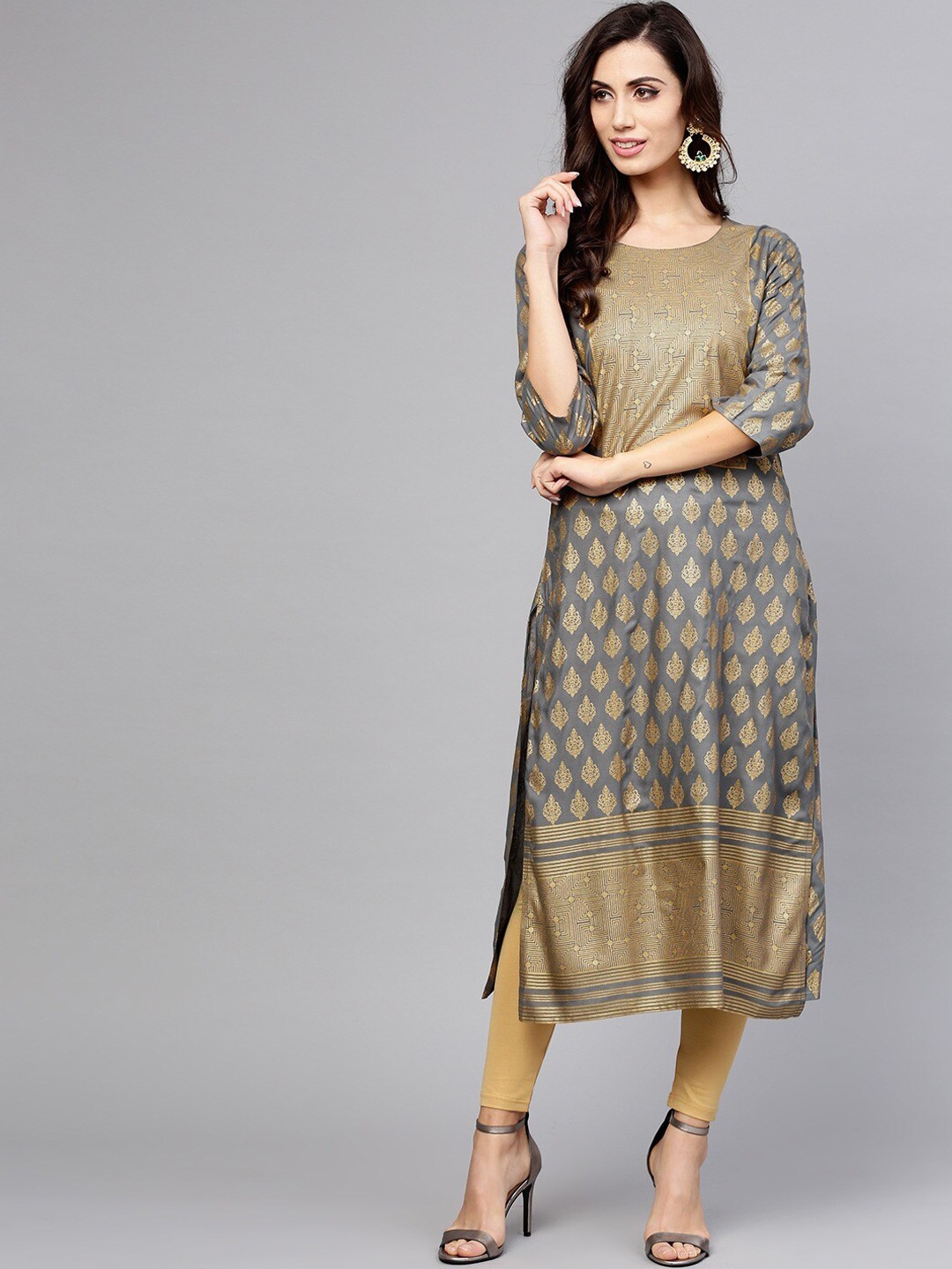 

Varanga Women Grey Ethnic Motifs Printed Mirror Work Kurta