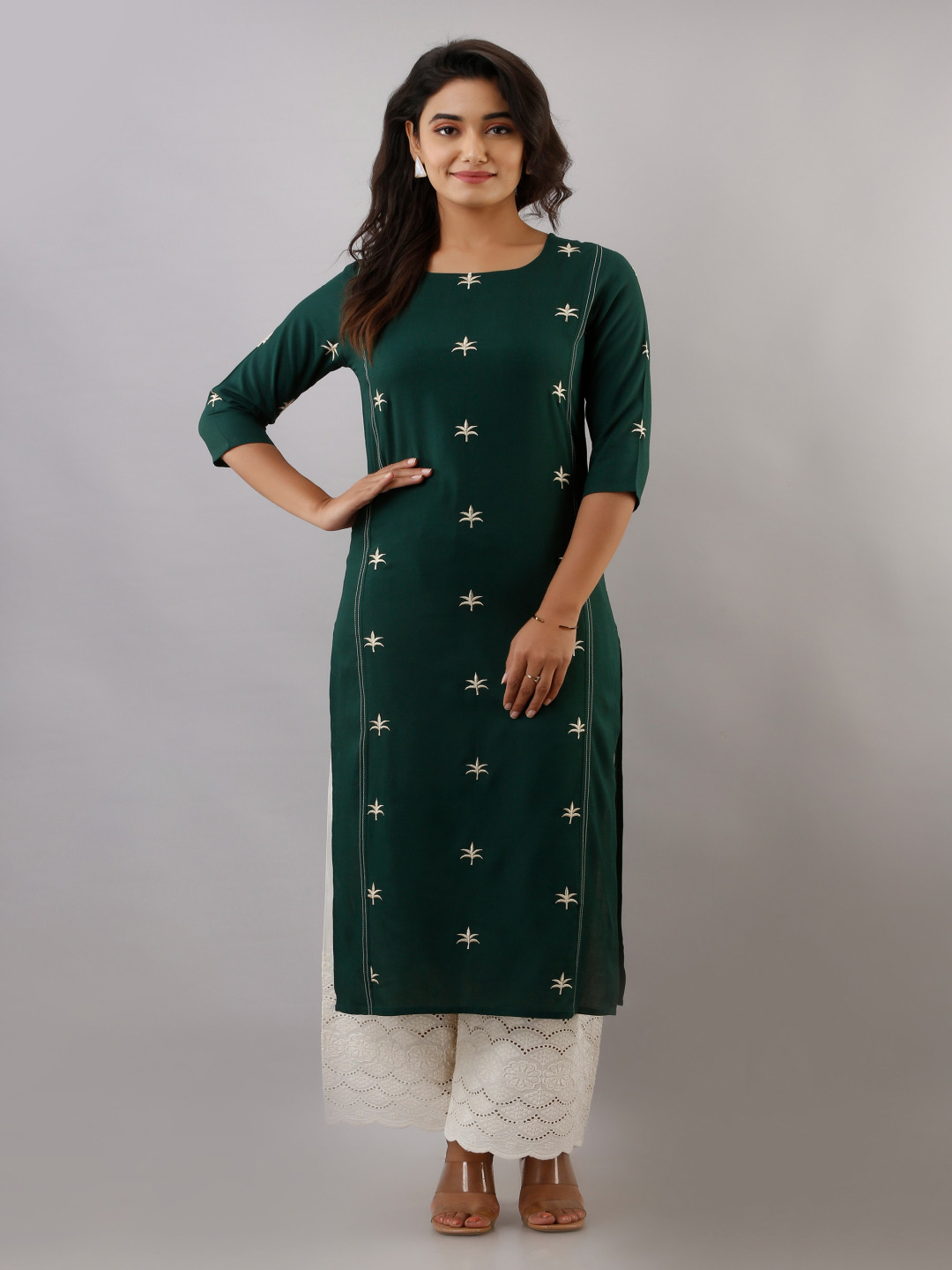 

KALINI Women Green Embroidered Straight Kurta