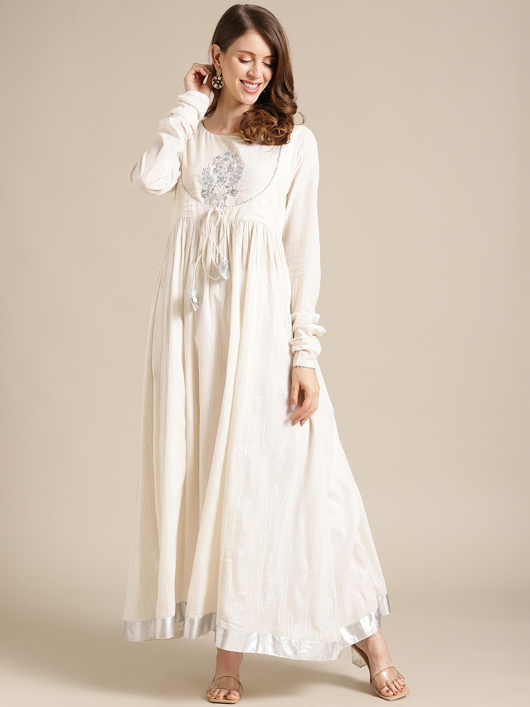 

Varanga Women Off White Floral Embroidered Anarkali Kurta