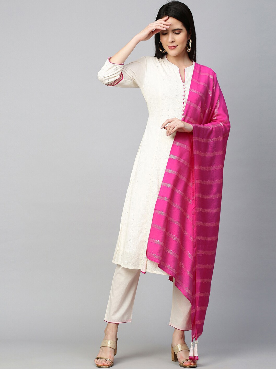 

FASHOR Women Off White Chikankari Pure Cotton Kurti with Churidar