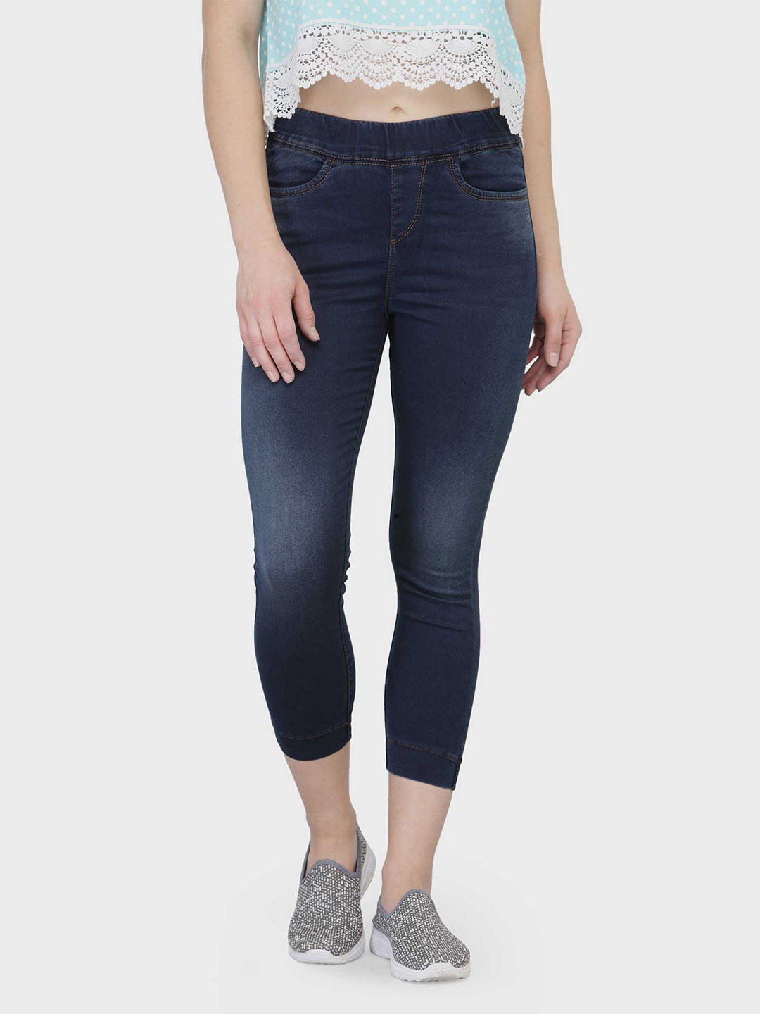 

Xpose Women Navy Blue Skinny Fit Capris
