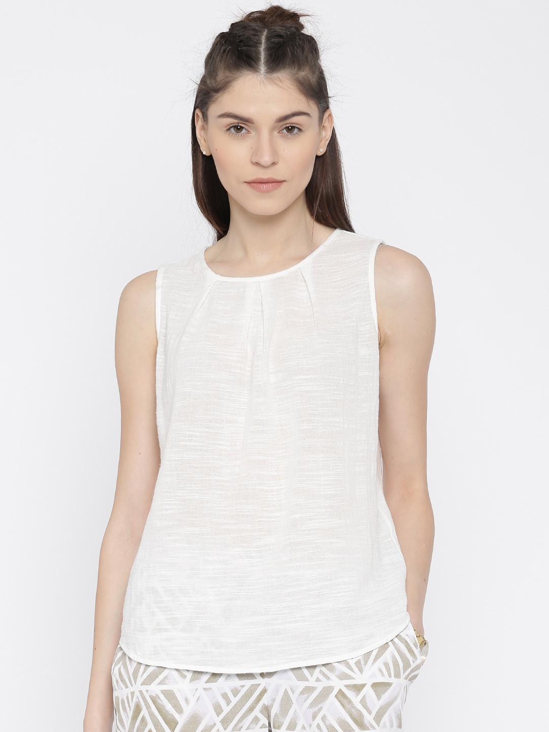 

Vero Moda Women White Solid Pure Cotton Top